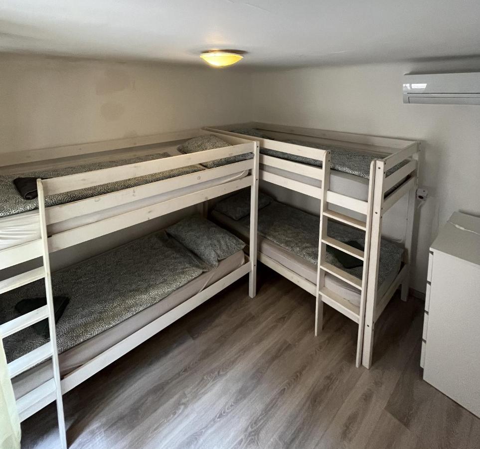 Hostel פיראן מראה חיצוני תמונה